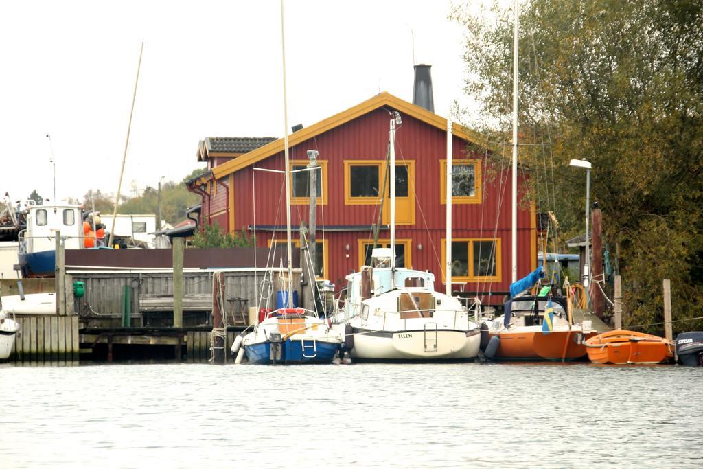 Braennoe Varv Bed & Breakfast Branno Exterior photo